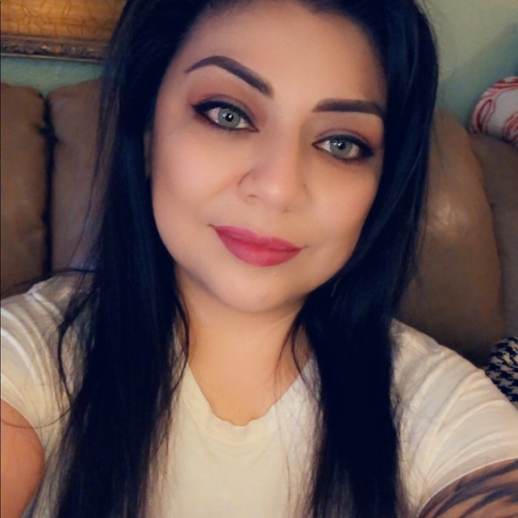 Meet your Posher, Khani! - Picture 2 of 5